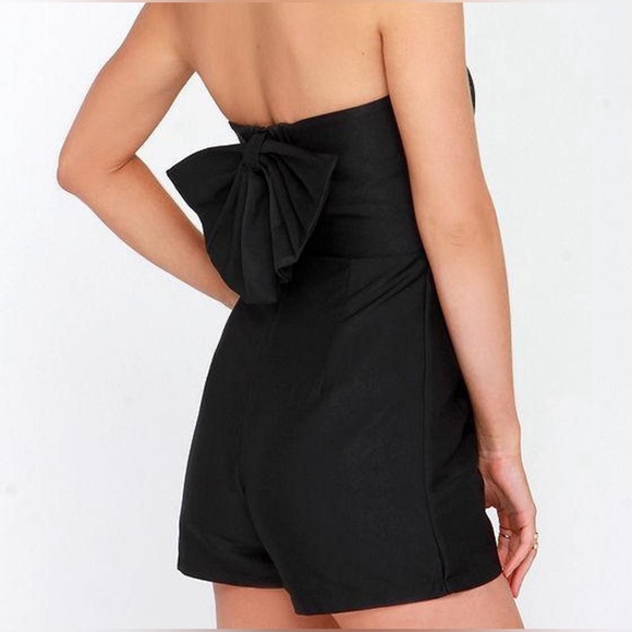 COPY - LuLu’s Glamorous Go Bow-dly Black Strapless Romper Size S - Picture 2 of 8